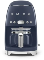 Крапельна кавоварка Smeg Retro Style Navy Blue (DCF02NBEU) Крапельна кавоварка Smeg Retro Style Navy Blue (DCF02NBEU)