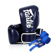 Боксерські рукавички Fairtex BGV14 Blue 14 унцій (бинти в комплекті) (BGV14_14oz_Blue) Боксерські рукавички Fairtex BGV14 Blue 14 унцій (бинти в комплекті) (BGV14_14oz_Blue)